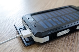 charging-solar-battery